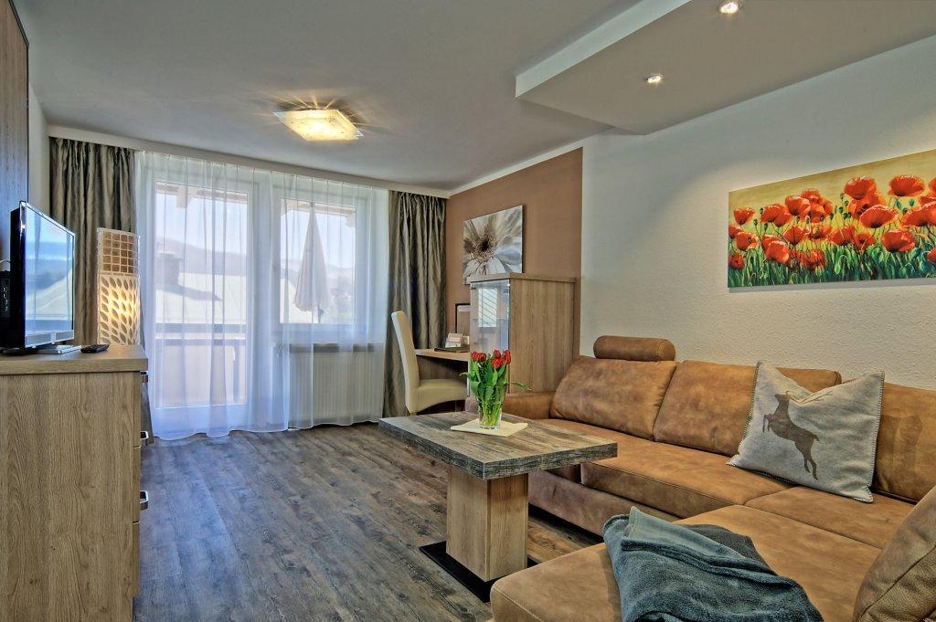 Hotel Alpenhotel Fischer 4*