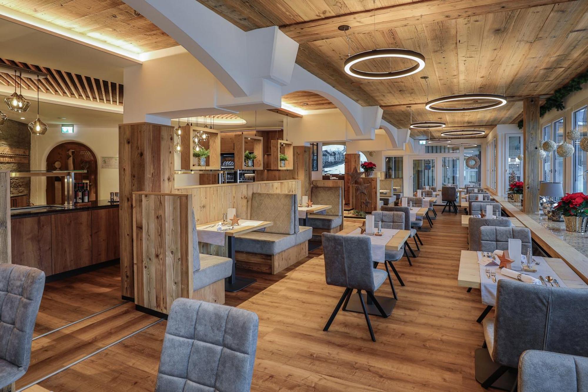 Alpenhotel Fischer 4*